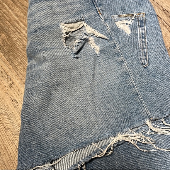 ZARA Denim shorts distressed Size: 4 - Picture 7 of 7